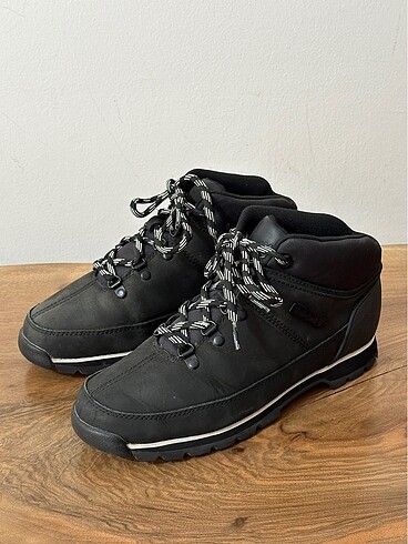 Timberland bot