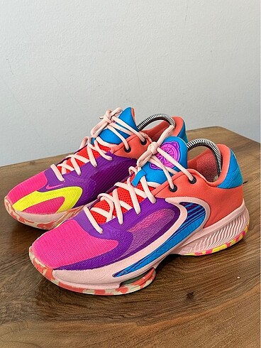 Nike Zoom Freak 4 basketbol ayakkabısı