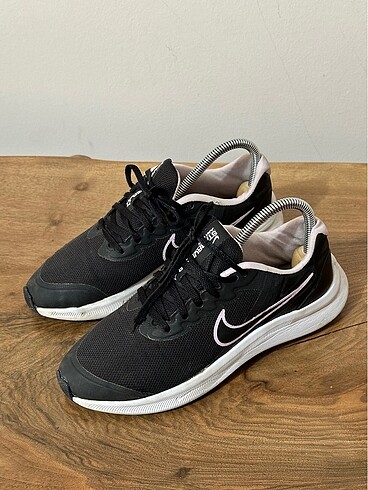 Nike spor ayakkabı