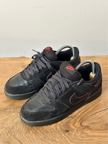 Nike spor ayakkabısı