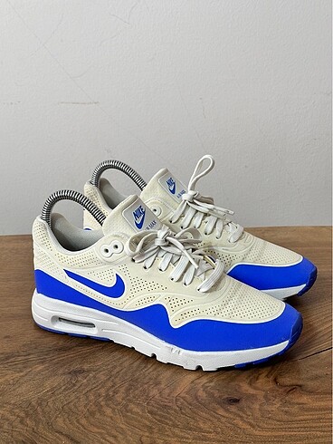 Nike Air Max spor ayakkabı