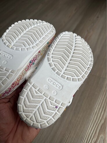 25 Beden beyaz Renk Crocs çocuk Terlik