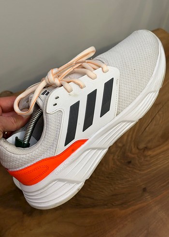 Adidas boost spor ayakkabı - Görsel 4