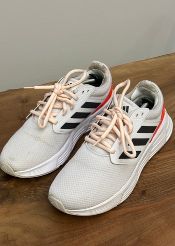 Adidas boost spor ayakkabı - Görsel 8