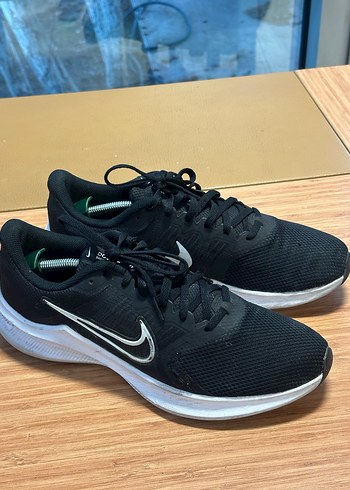 Nike spor ayakkabı - Görsel 3