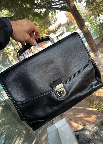 Matraş deri askılı erkek çanta - Görsel 4