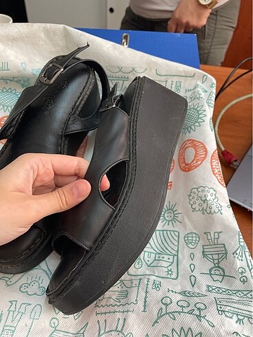 38 Beden Hakiki deri sandalet