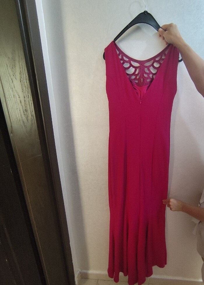 Göğüs taş detaylı fuşya elbise - Görsel 2