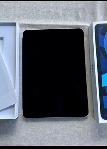 Apple iPad Air 4.nesil wifi 64 GB + smart folio kılıf