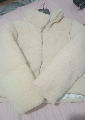 Beyaz Peluş Kadın Kışlık Mont - Görsel 3