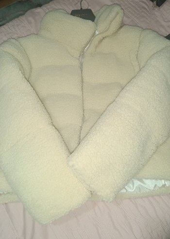 Beyaz Peluş Kadın Kışlık Mont - Görsel 5