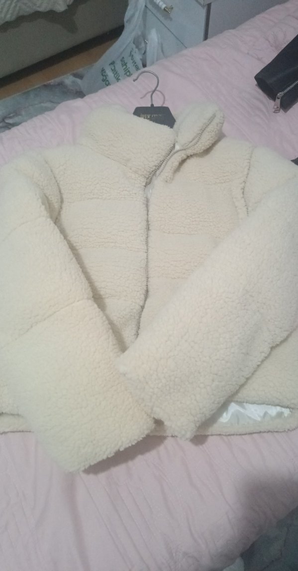 Beyaz Peluş Kadın Kışlık Mont - Görsel 3