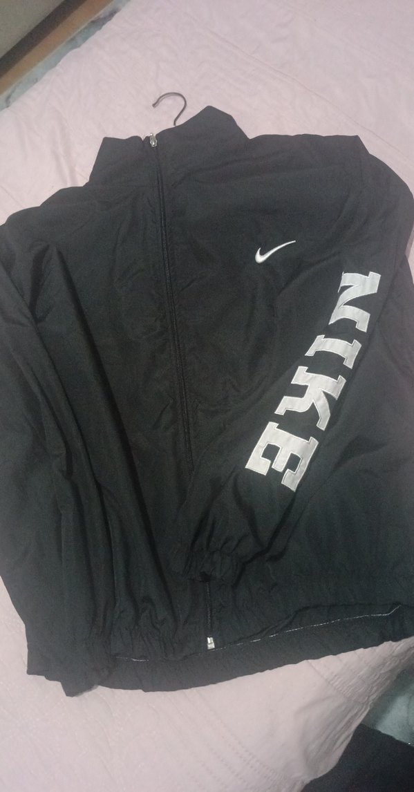 Nike Siyah Fermuarlı Rüzgarlık - Görsel 2