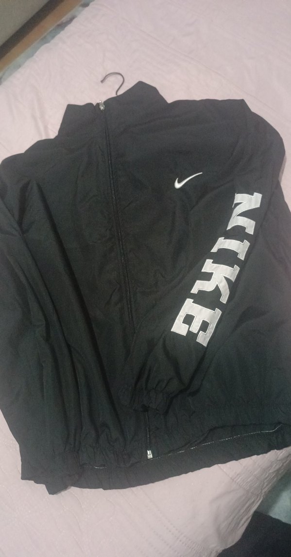 Nike Siyah Fermuarlı Rüzgarlık - Görsel 3