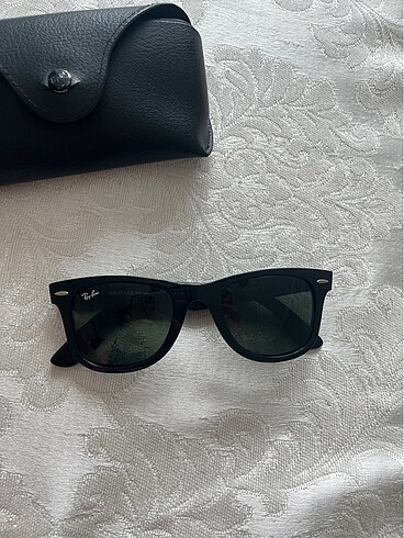 Ray-Ban güneş gözlük unisex