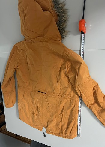 38 Beden sarı Renk Bej Tüylü Midi Kadın Mont