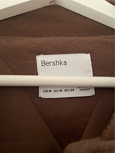 m Beden Bershka College Mont