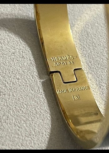 Beden Hermes ithal kodlu Klasik Parisli Altın Kemerli Bilezik