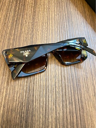  Beden kahverengi Renk Prada güneş gözlüğü