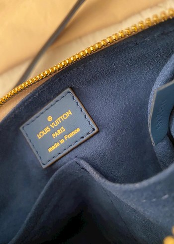 Mavi Süet Louis Vuitton Kadın Çanta - Görsel 2