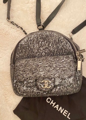 Chanel payetli mini sırt Çantası - Görsel 2