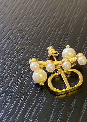 Dior küpeler Altın Renkli Mini İnci Detaylı Küpeler - Görsel 4