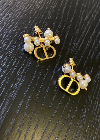 Dior küpeler Altın Renkli Mini İnci Detaylı Küpeler - Görsel 5