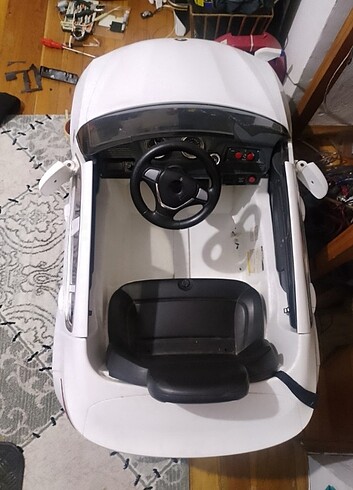 AKÜLÜ ARABA ÇOCUK BMW 