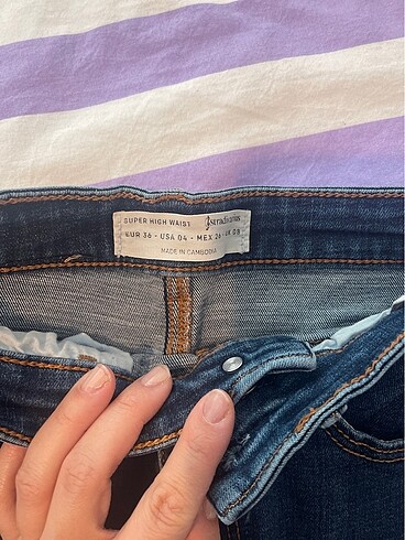 36 Beden Stradivarius jean