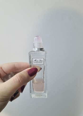 Miss Dior Blooming Bouqet Roller Kadın Parfümü - Görsel 3