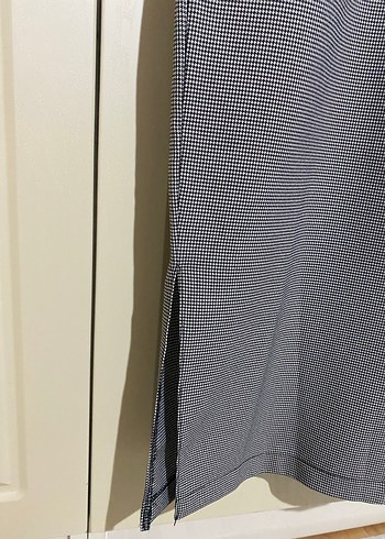 Gri Midi Kemerli V Yaka Kolsuz Elbise - Görsel 4