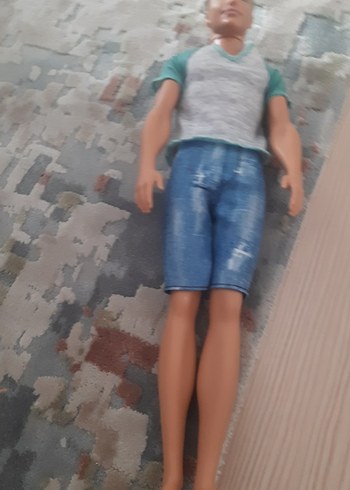 Gri Tişört ve Kot Şortlu Erkek Bebek kargo bedava değil