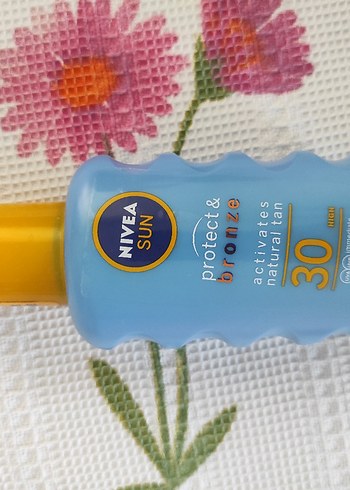 Nivea Nivea Sun SPF 30 Güneş Koruyucu ve Bronzlaştırıcı