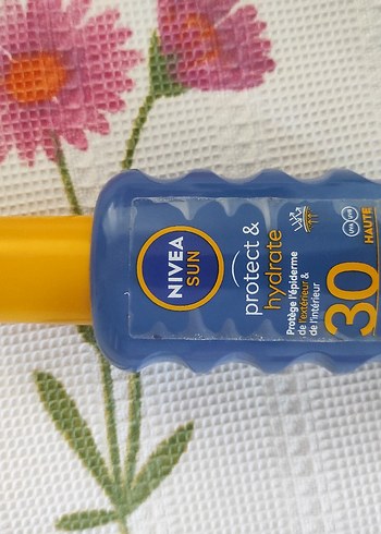 Beden Nivea Sun SPF 30 Güneş Koruyucu ve Bronzlaştırıcı