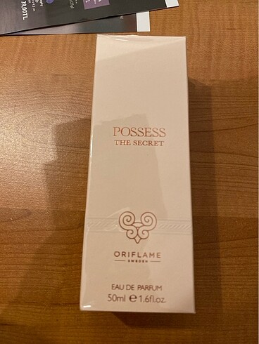 Oriflame Possess The Secret