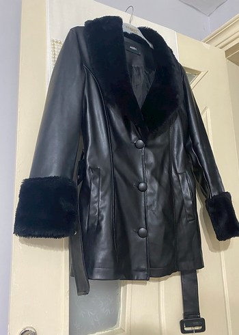 Uzun siyah  Deri Kadın Ceket - Görsel 4