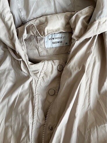 LC Waikiki lcw krem yağmurluk