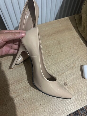 39 Beden Stiletto