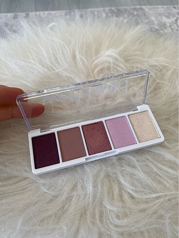 Wet n wild Far paleti