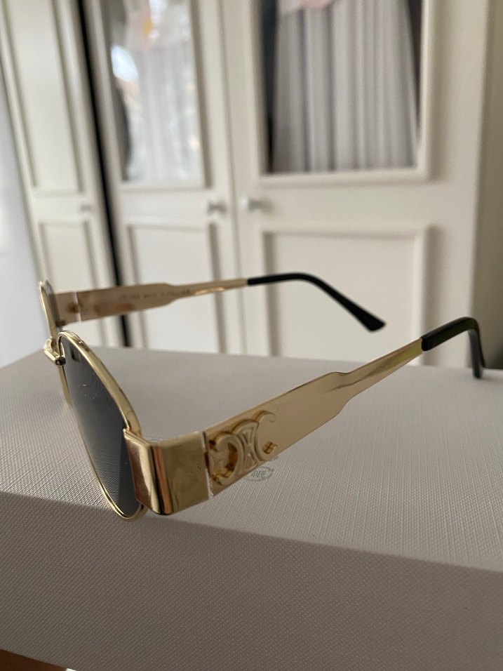 Celine Parlak Altın Kadın Gözlüğü - Görsel 3