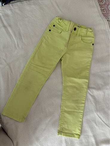 Benetton 4-5 yaş pantolon