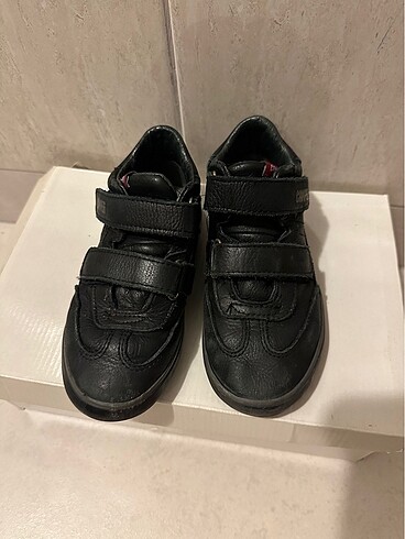 29 Beden siyah Renk Camper çocuk ayakkabı 29 numara