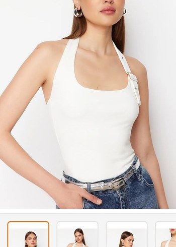Beyaz Siyah Crop
