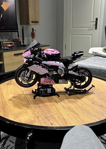 Lego 1/5 1.985parça BMW M1000RR Pink - Görsel 10