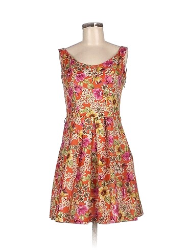 Vintage Love Kısa Elbise %70 İndirimli.