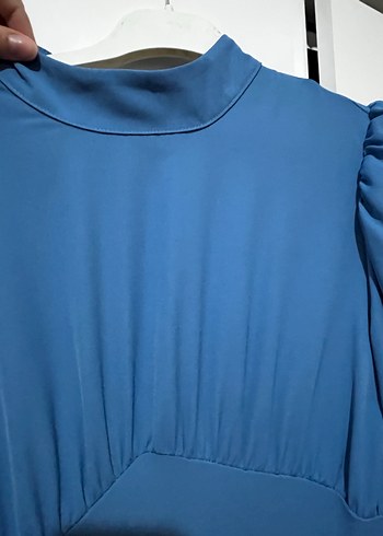 Mavi Uzun Drapeli Kadın Elbise - Görsel 2