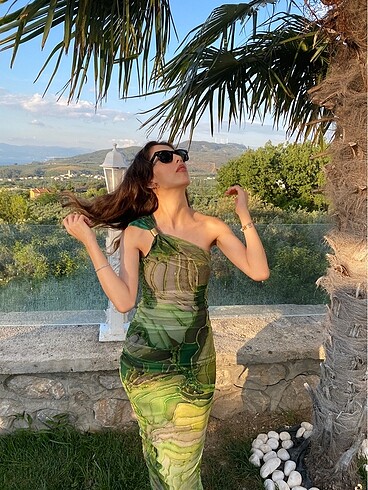 Esra Helvacı marka elbise