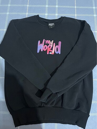 Siyah sweatshirt