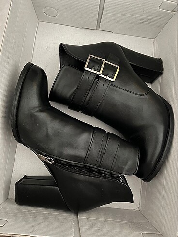 Siyah topuklu bot 13-15cm topuk