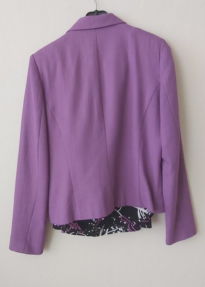 Uzun etek, ceket, askılı bluz takım - Görsel 3